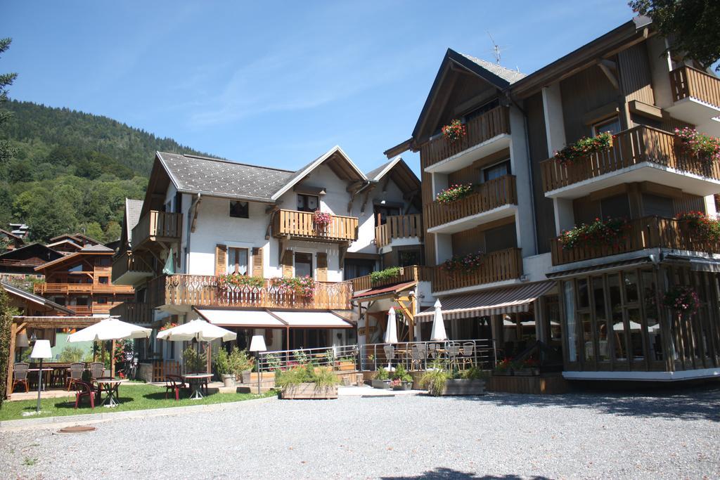 Logis Hotel Gai Soleil Samoëns Exterior foto